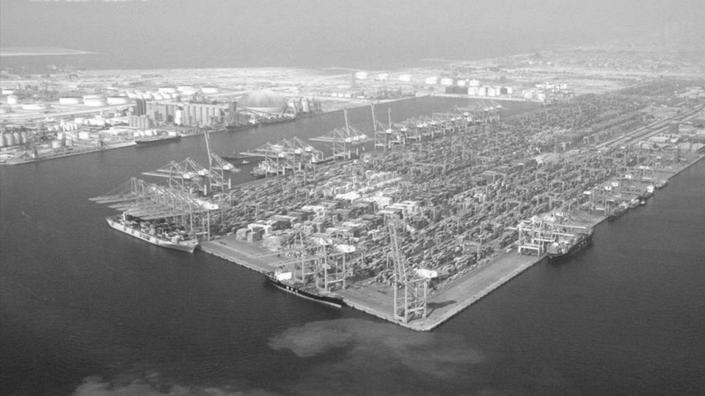 Port Models Daily Logistic